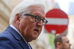 Steinmeier censures NATO over war games in Eastern Europe