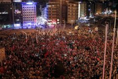 Turkey: Thousands celebrate failed military coup