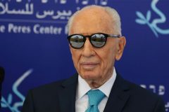 Tel Aviv: Shimon Peres passes on