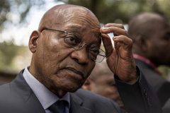 South Africa: Jacob Zuma survives another no-confidence vote