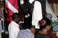 Yaounde CPDM Man hangs himself after wife dumps him for his Pastor