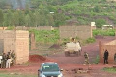 Mali: 4 killed in tourist resort attack