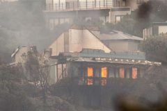 South Africa: 4 killed, 10,000 evacuated as fire rages on