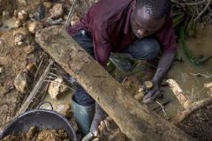 Ghana: 14 miners missing in collapsed mine