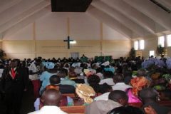 Eglise Evangelique du Cameroon: Christians at daggers-drawn positions