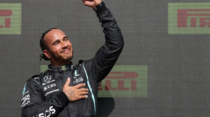 Hamilton roars to sprint race victory for Ferrari before Piastri takes China GP pole