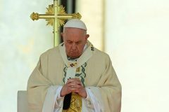 Pope Francis apologises for using homophobic slur