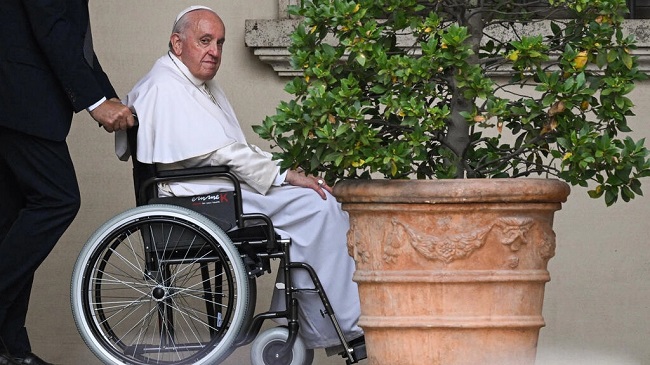 Vatican, the deep divide: Pope Francis under increasing pressure from  conservatives - Reporters