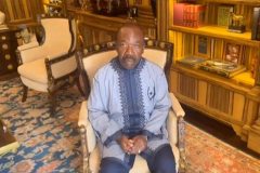 Gabon: Disgraced Ali Bongo abandons French language calls on people to ‘make noise’ in English