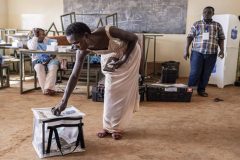 Congo-Kinshasa awaits results after chaotic vote