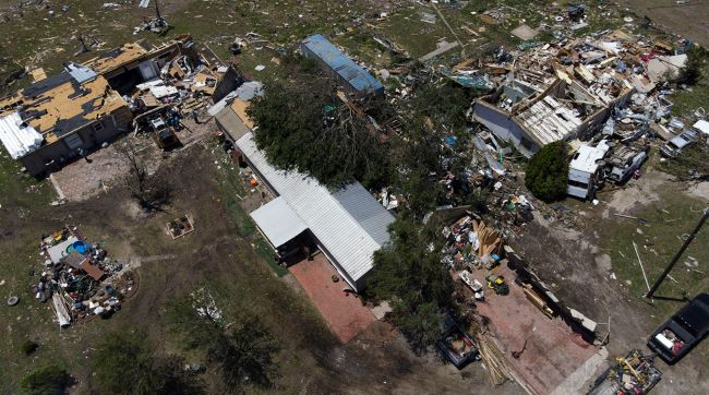 US: Tornadoes, storms kill at least 15