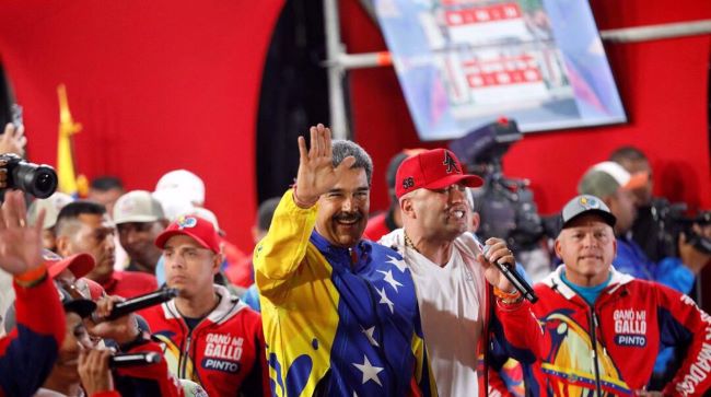 Venezuela: President Maduro wins third term