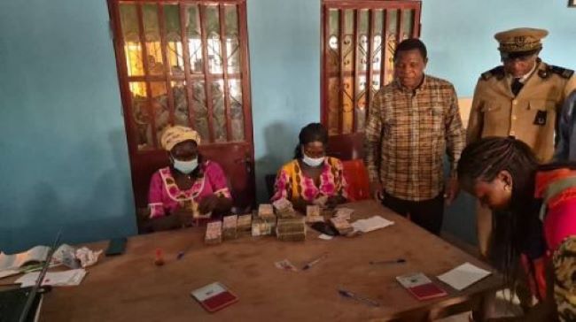 We thank the Head of State: Biya regime distributes CFAF2Bln to rice farmers following protests